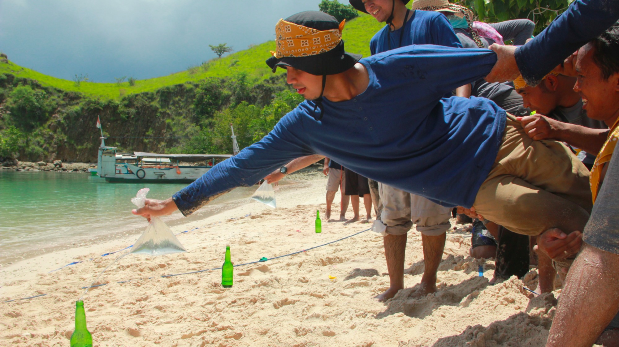 Outbound Di Pantai Masbidin Net