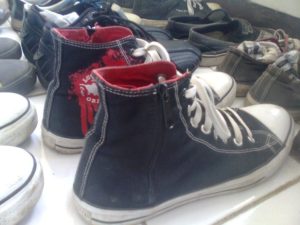 sepatu sekolah converse