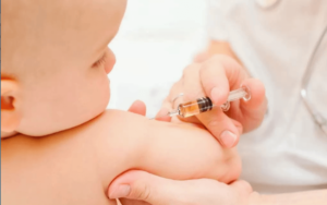 pentingnya imunisasi pada anak