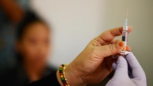 jarum suntik imunisasi